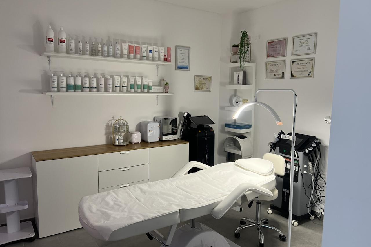 NINA Glow Skin Lab